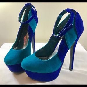 Two color Pumps with Ankle Strap